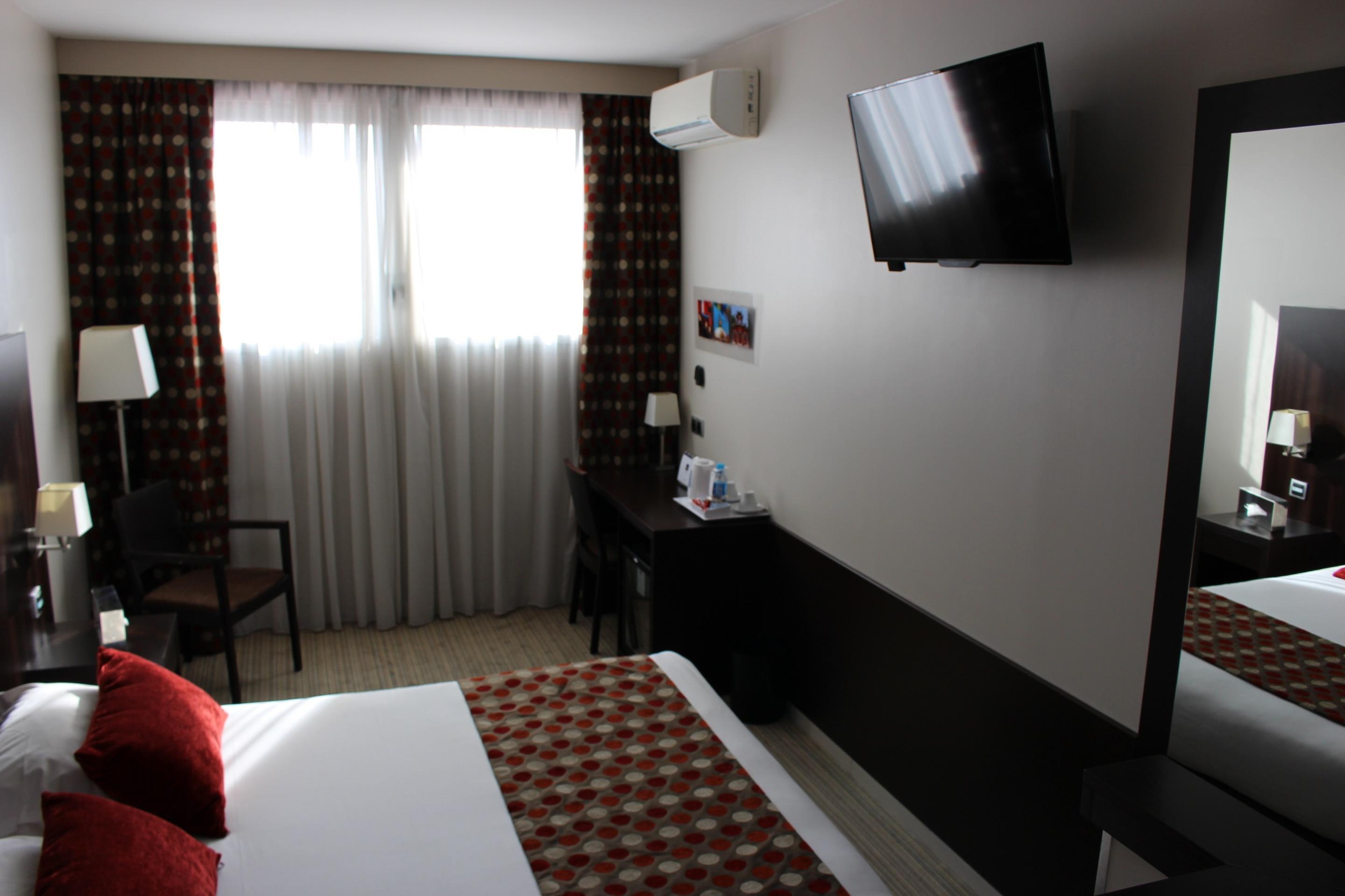 Best Western Hotel Des Barolles - Lyon Sud Brignais Kültér fotó