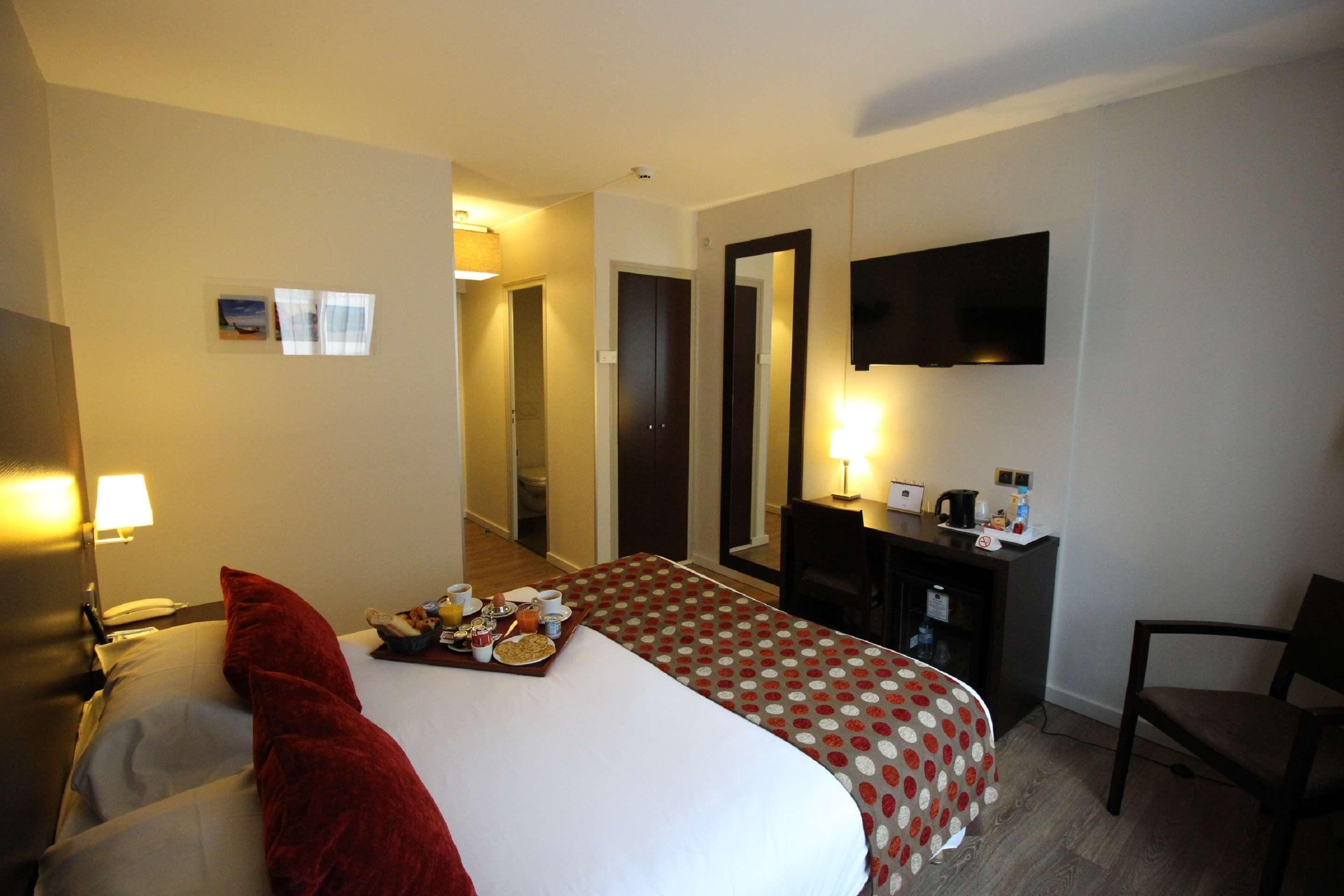 Best Western Hotel Des Barolles - Lyon Sud Brignais Kültér fotó