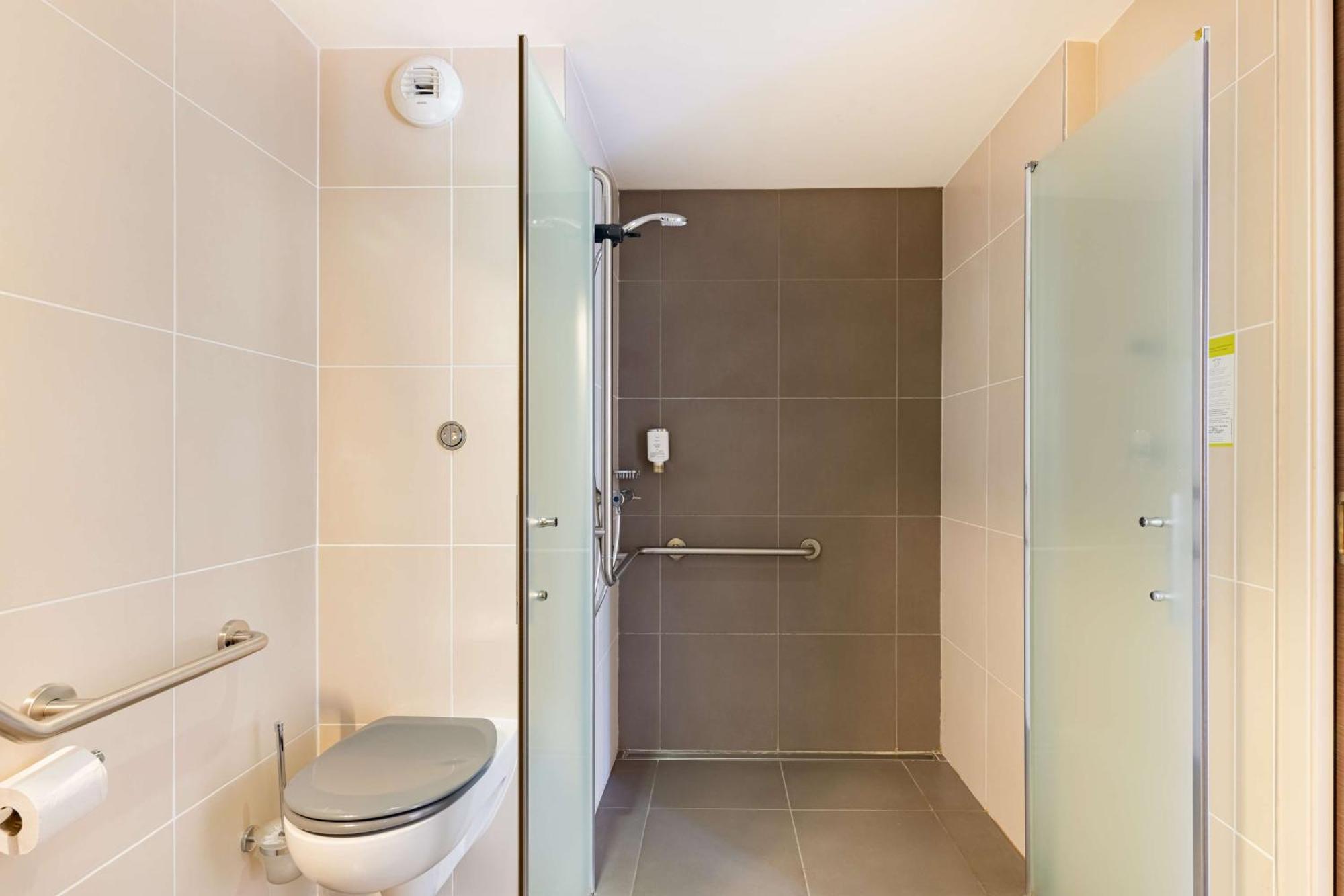 Best Western Hotel Des Barolles - Lyon Sud Brignais Kültér fotó