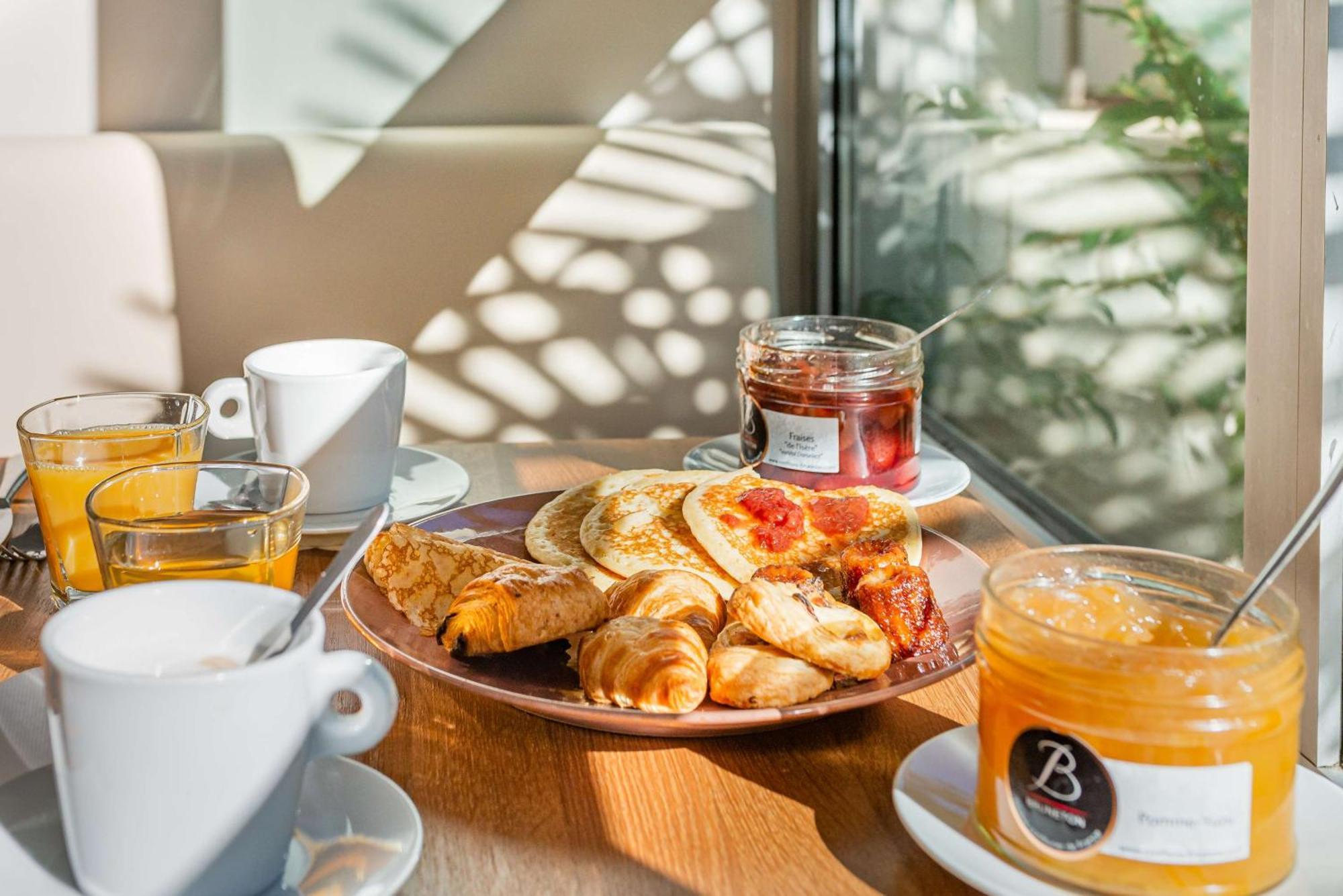 Best Western Hotel Des Barolles - Lyon Sud Brignais Kültér fotó