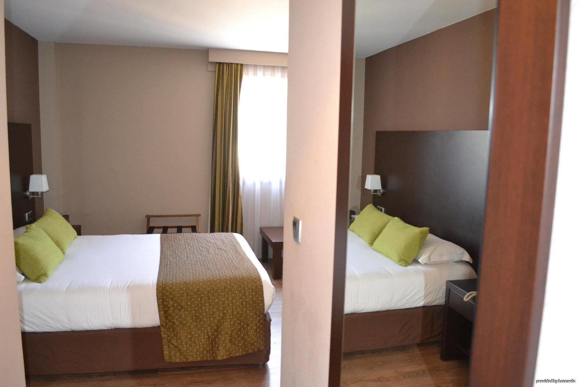 Best Western Hotel Des Barolles - Lyon Sud Brignais Kültér fotó